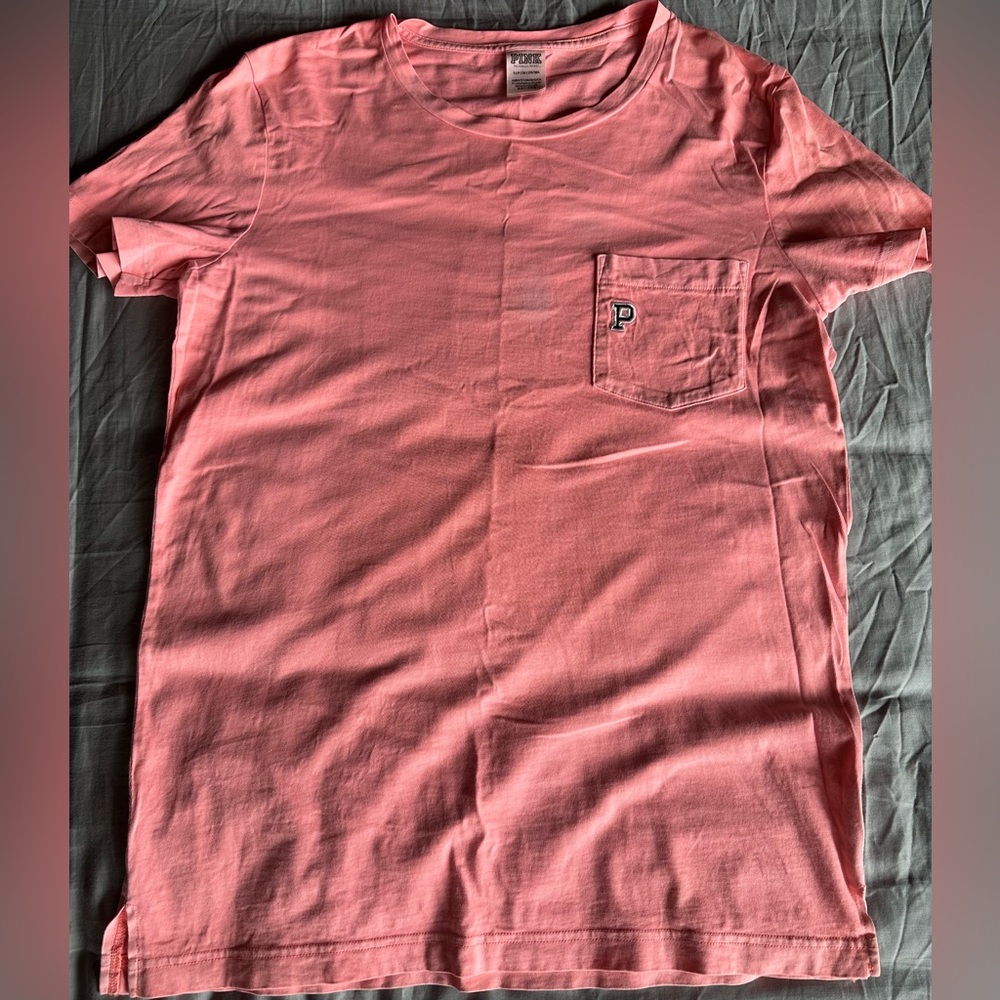 PINK Victoria’s Secret Campus Tee